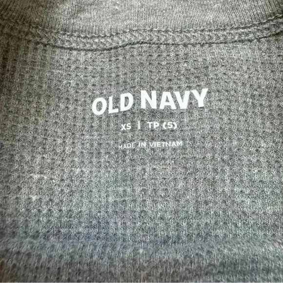 Old Navy  Thermal Long Sleeve - Picture 7 of 8